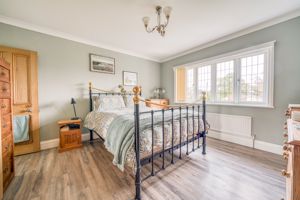 Photo 30- click for photo gallery